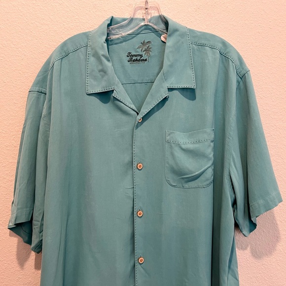Tommy Bahama Silk Original Fit Camp Shirt Light Turquoise Edge Stitch Detail XL - Picture 3 of 9